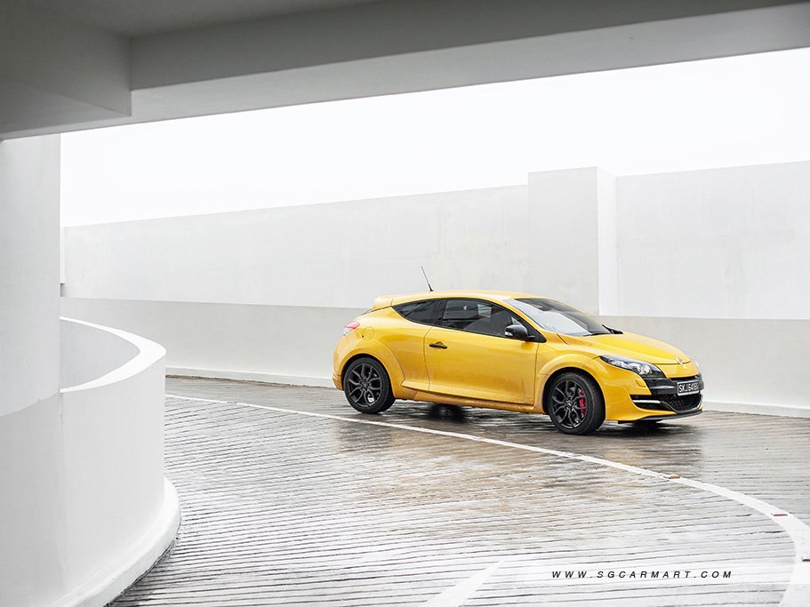 https://i.i-sgcm.com/new_cars/cars/10918/10918_g74