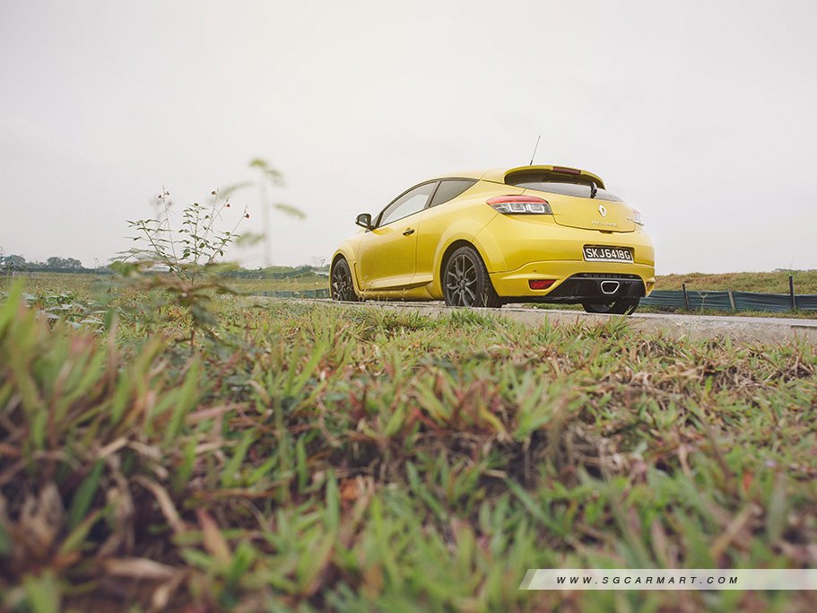 https://i.i-sgcm.com/new_cars/cars/10918/10918_g76