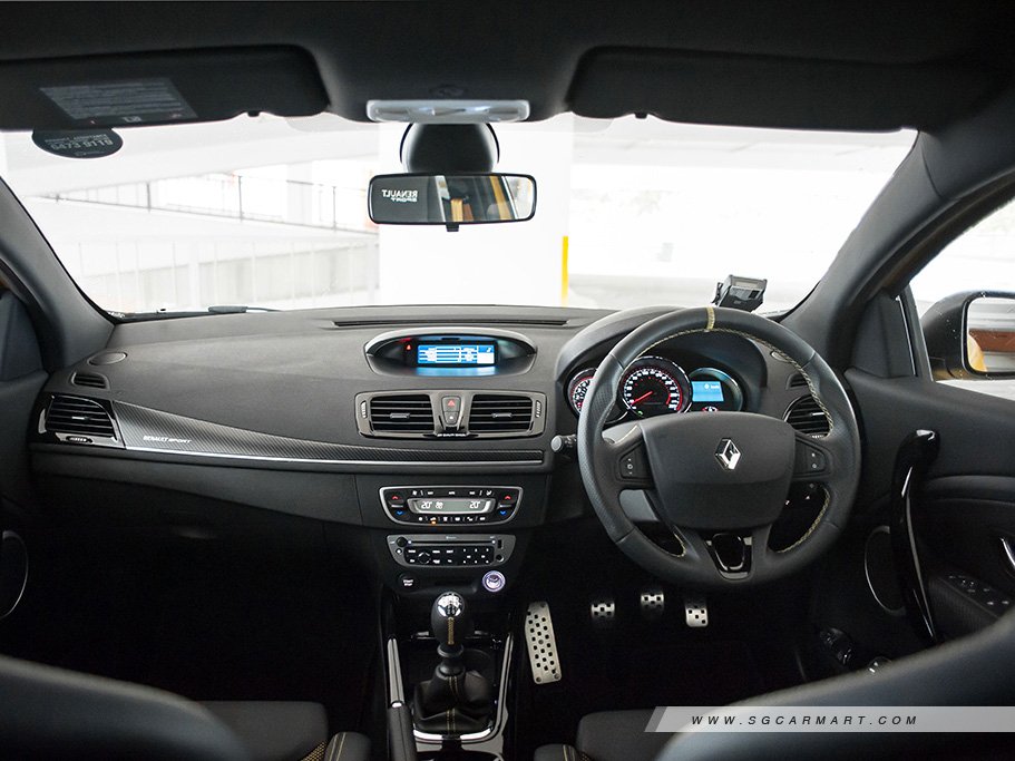 https://i.i-sgcm.com/new_cars/cars/10918/10918_g87