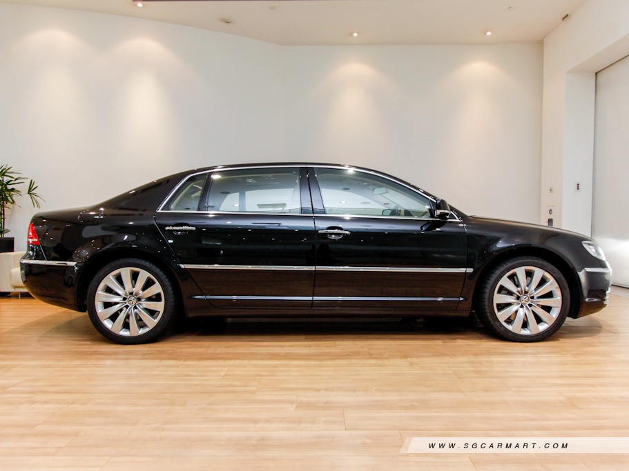https://i.i-sgcm.com/new_cars/cars/10930/10930_g51