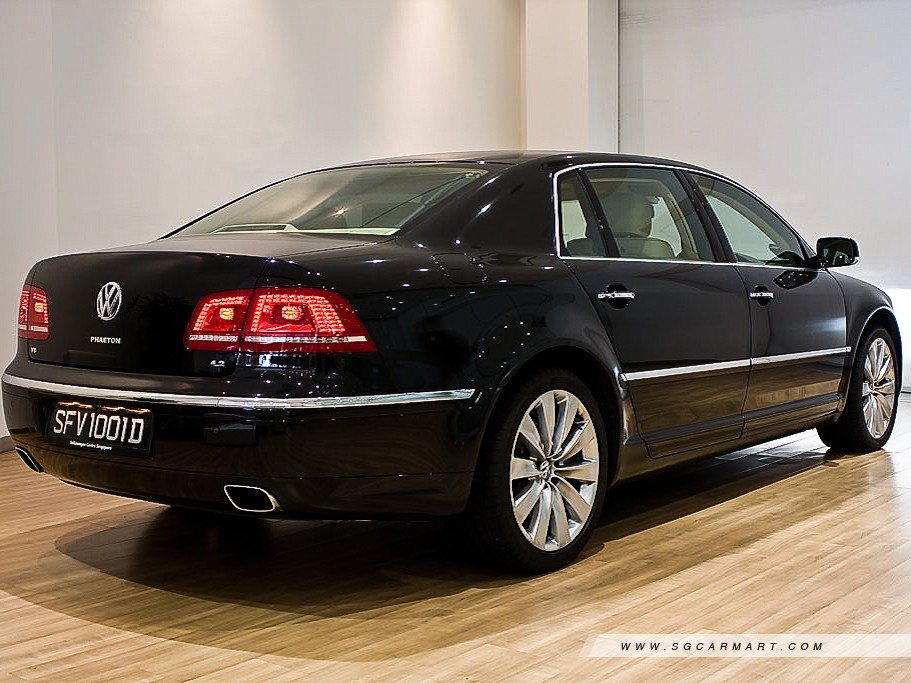 https://i.i-sgcm.com/new_cars/cars/10930/10930_g52