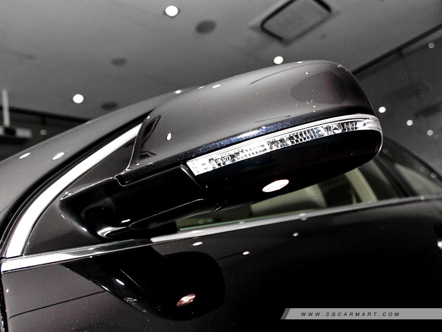 https://i.i-sgcm.com/new_cars/cars/10930/10930_g54