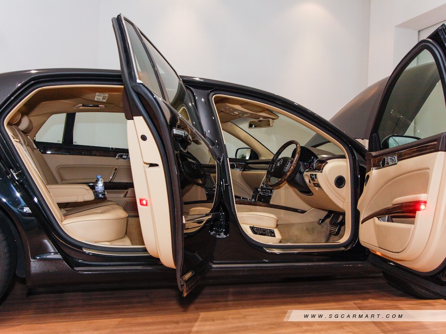 https://i.i-sgcm.com/new_cars/cars/10930/10930_g60