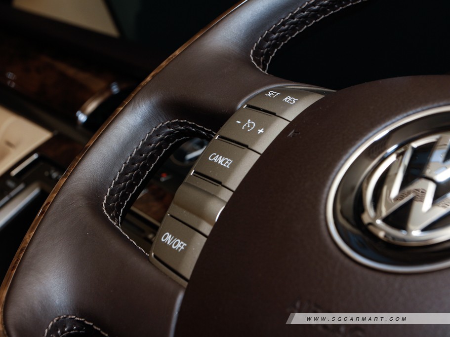 https://i.i-sgcm.com/new_cars/cars/10930/10930_g65