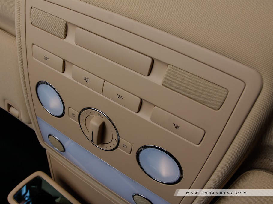 https://i.i-sgcm.com/new_cars/cars/10930/10930_g69