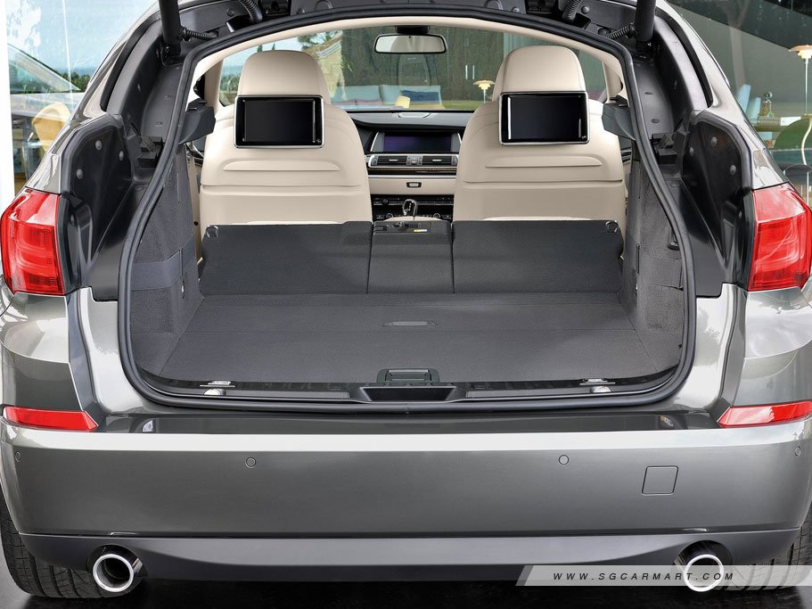https://i.i-sgcm.com/new_cars/cars/10931/10931_g10