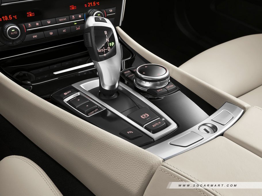 https://i.i-sgcm.com/new_cars/cars/10931/10931_g12