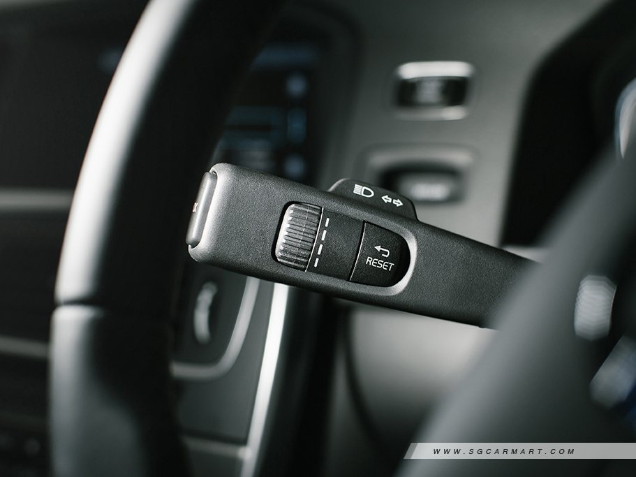 https://i.i-sgcm.com/new_cars/cars/10935/10935_g14
