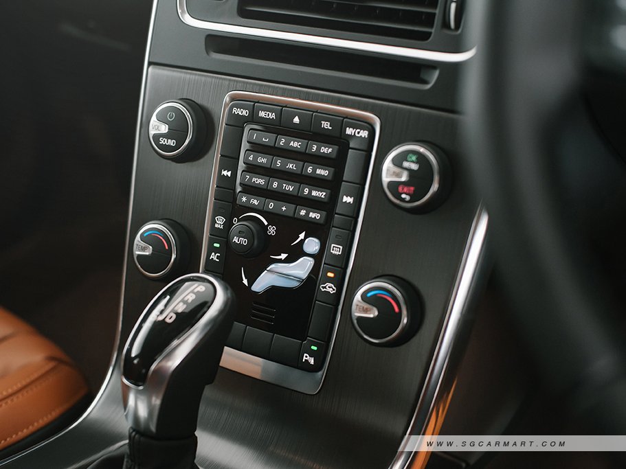 https://i.i-sgcm.com/new_cars/cars/10935/10935_g17