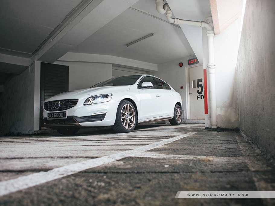 https://i.i-sgcm.com/new_cars/cars/10935/10935_g2