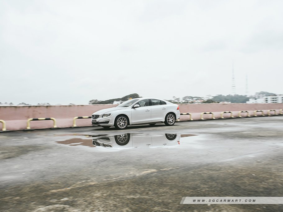 https://i.i-sgcm.com/new_cars/cars/10935/10935_g3