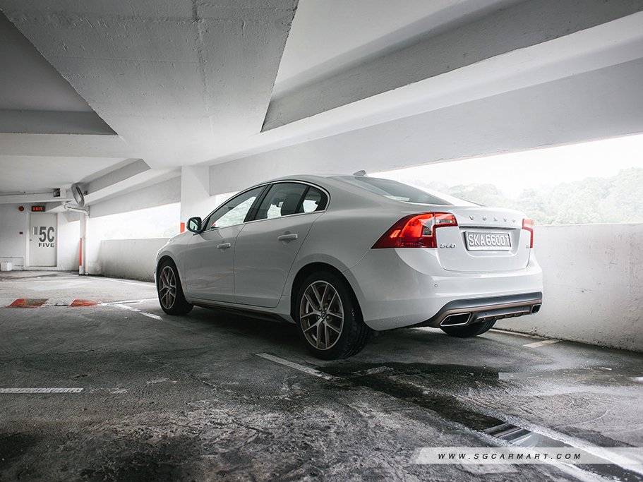 https://i.i-sgcm.com/new_cars/cars/10935/10935_g5