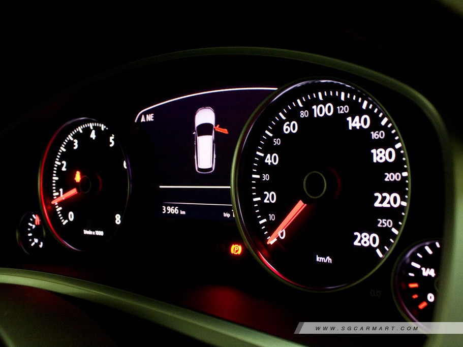 https://i.i-sgcm.com/new_cars/cars/10937/10937_g59