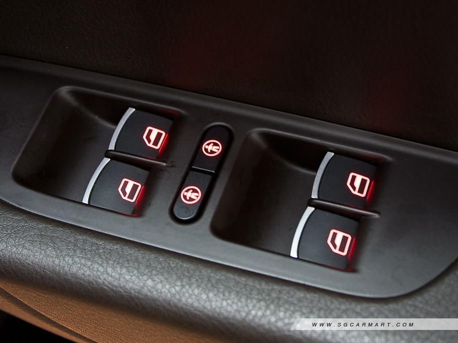 https://i.i-sgcm.com/new_cars/cars/10937/10937_g68