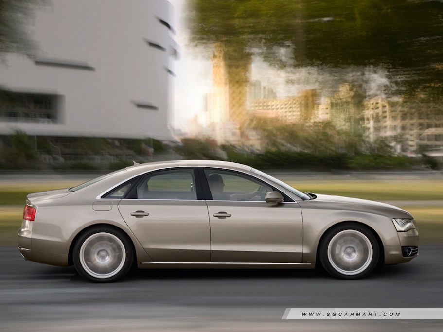 https://i.i-sgcm.com/new_cars/cars/10942/10942_g8