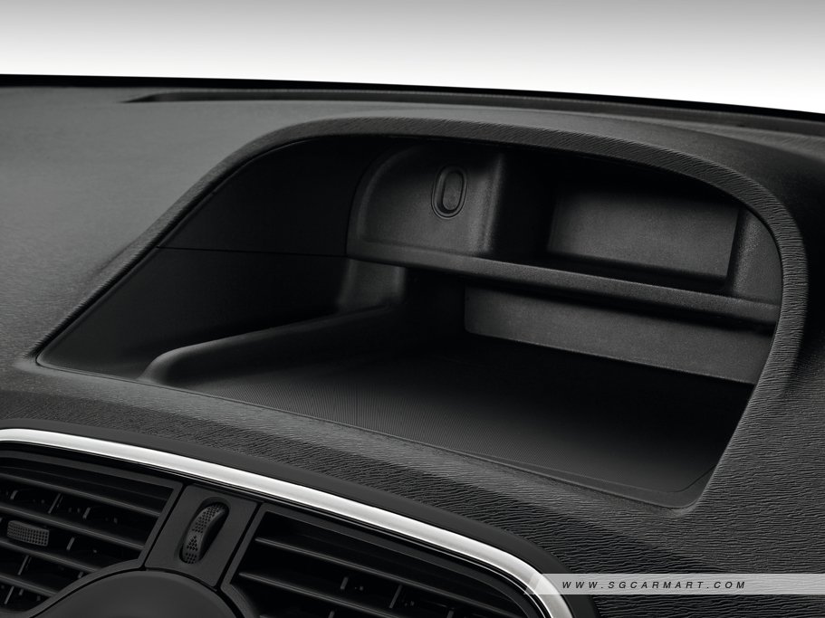 https://i.i-sgcm.com/new_cars/cars/10943/10943_g33
