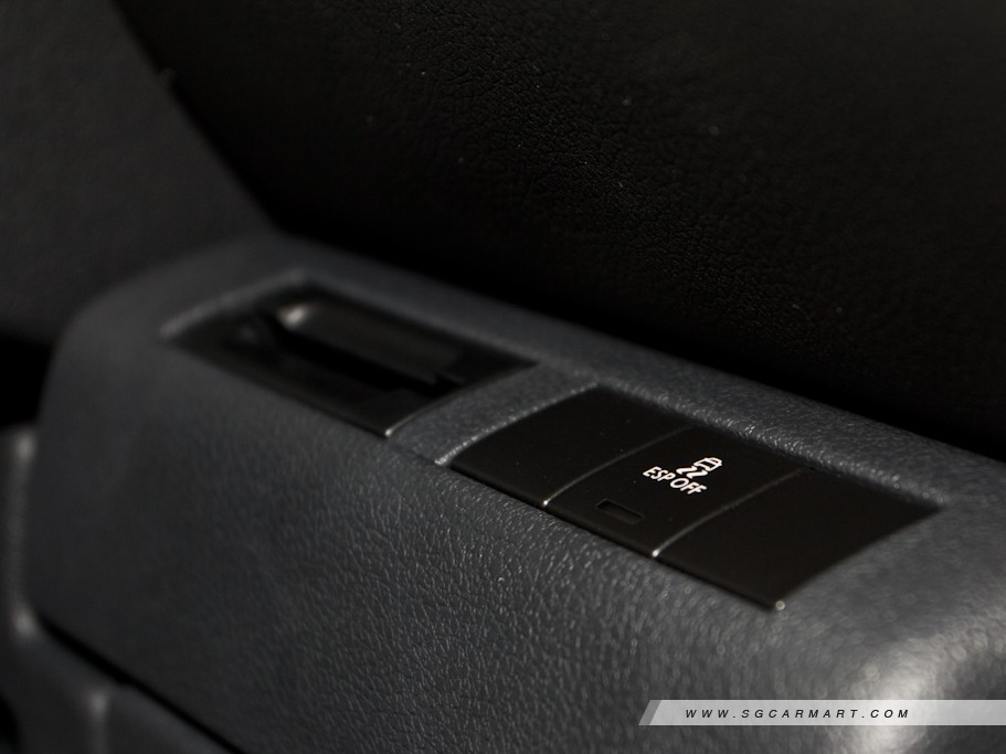 https://i.i-sgcm.com/new_cars/cars/10945/10945_g18