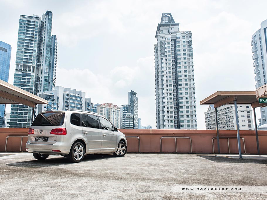 https://i.i-sgcm.com/new_cars/cars/10946/10946_g32