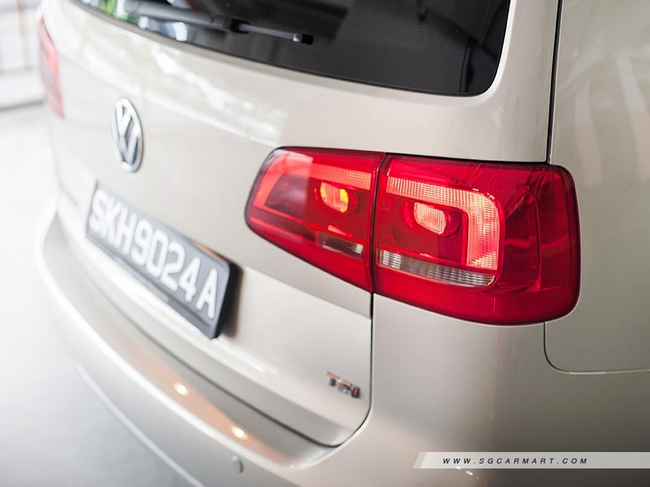 https://i.i-sgcm.com/new_cars/cars/10946/10946_g36