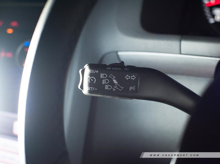 https://i.i-sgcm.com/new_cars/cars/10946/10946_g49