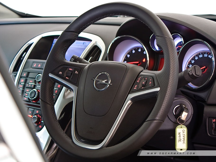https://i.i-sgcm.com/new_cars/cars/10948/10948_g13