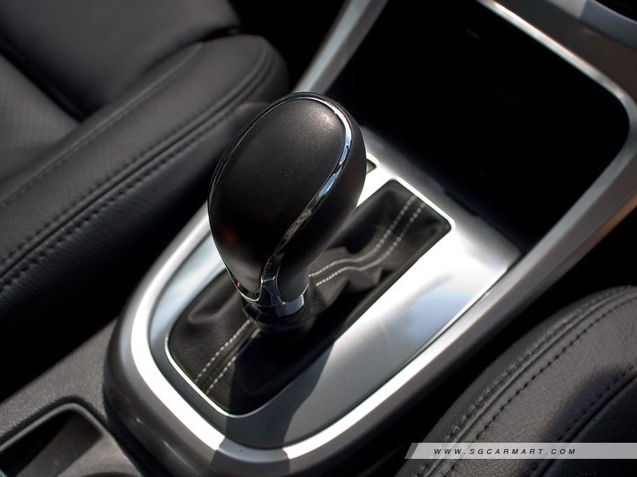 https://i.i-sgcm.com/new_cars/cars/10948/10948_g16