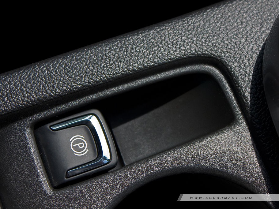 https://i.i-sgcm.com/new_cars/cars/10948/10948_g18