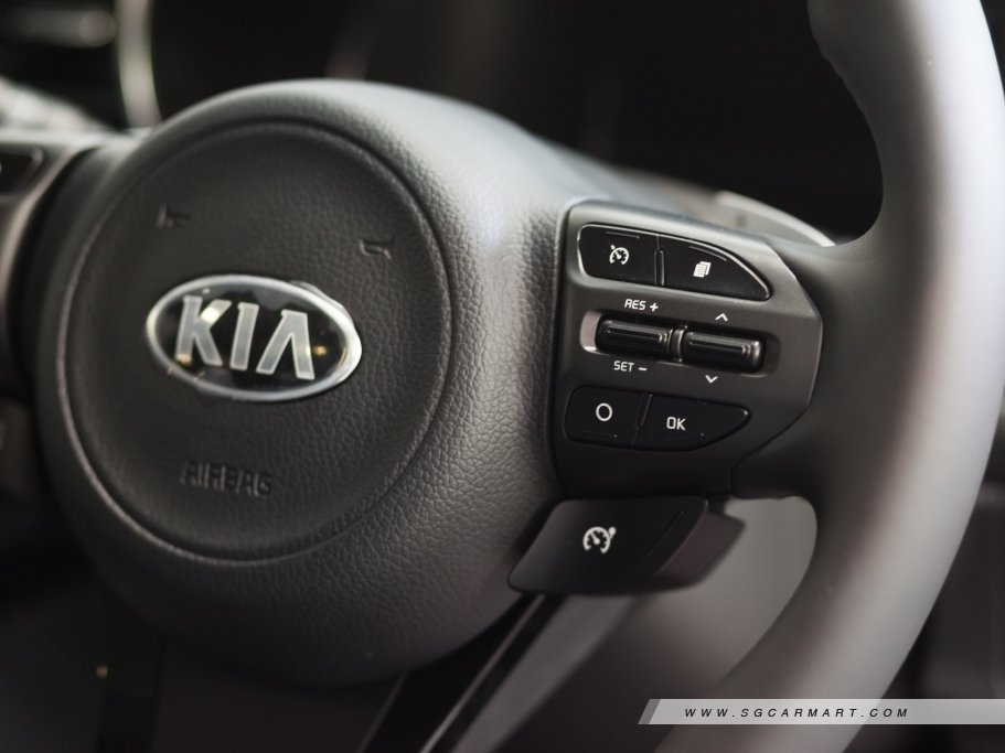 https://i.i-sgcm.com/new_cars/cars/10960/10960_g49