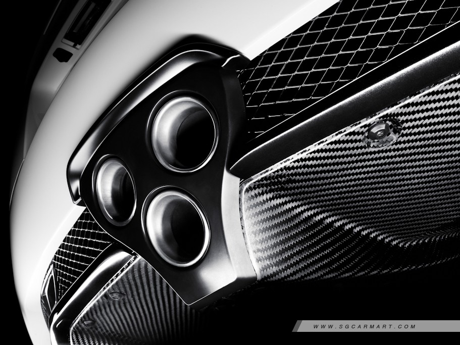 https://i.i-sgcm.com/new_cars/cars/10962/10962_g10