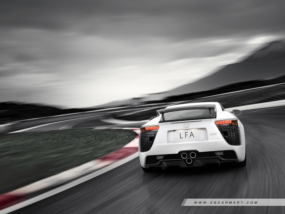 https://i.i-sgcm.com/new_cars/cars/10962/10962_g21