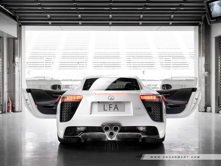 https://i.i-sgcm.com/new_cars/cars/10962/10962_g7