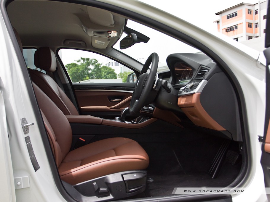 https://i.i-sgcm.com/new_cars/cars/10965/10965_g11