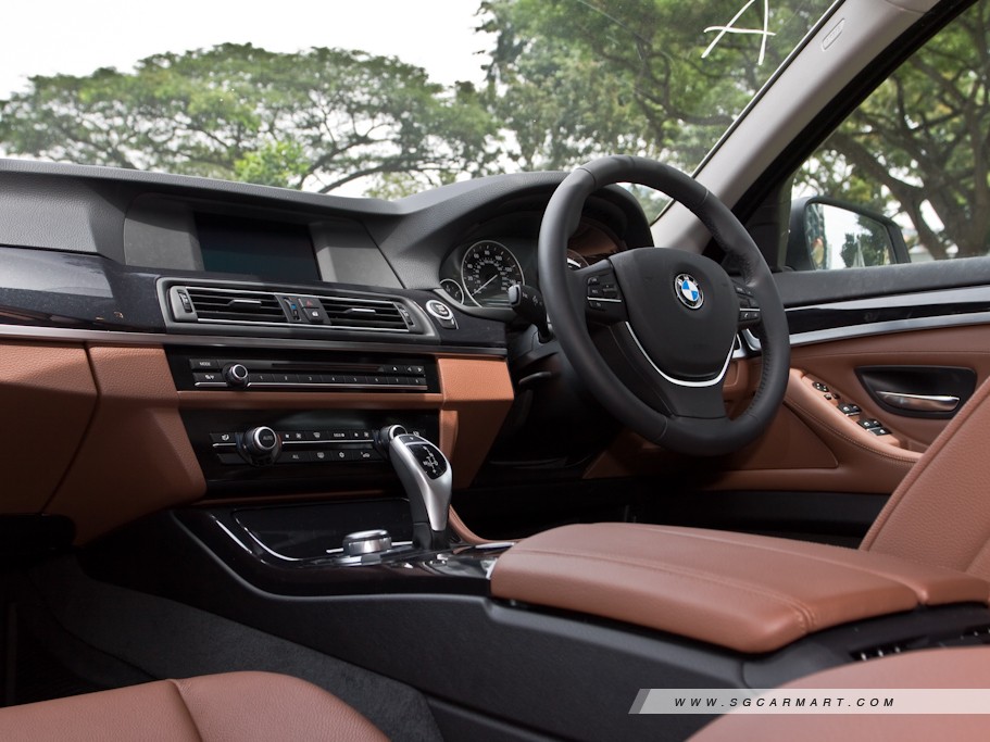 https://i.i-sgcm.com/new_cars/cars/10965/10965_g13