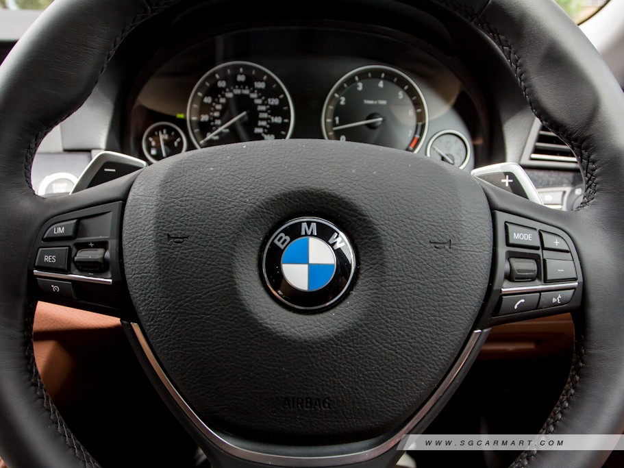 https://i.i-sgcm.com/new_cars/cars/10965/10965_g14