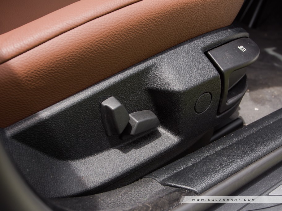 https://i.i-sgcm.com/new_cars/cars/10965/10965_g23