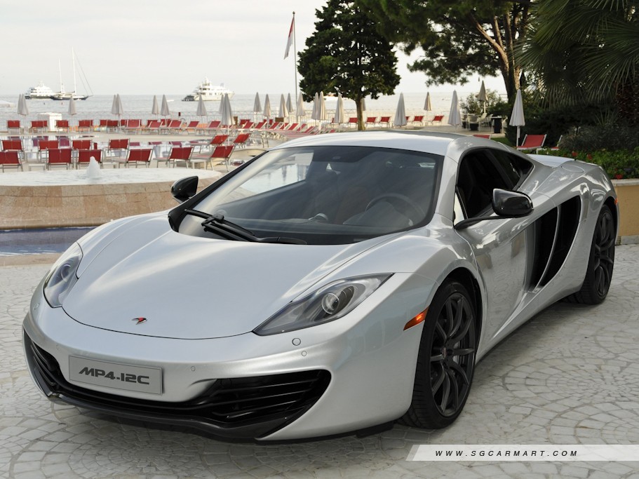 https://i.i-sgcm.com/new_cars/cars/10967/10967_g2