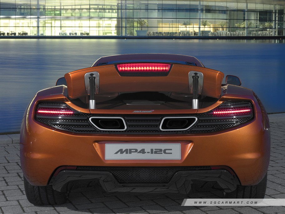 https://i.i-sgcm.com/new_cars/cars/10967/10967_g7