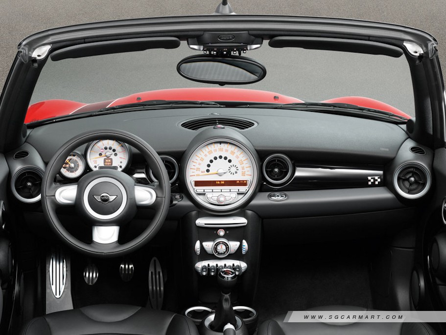 https://i.i-sgcm.com/new_cars/cars/10968/10968_g13