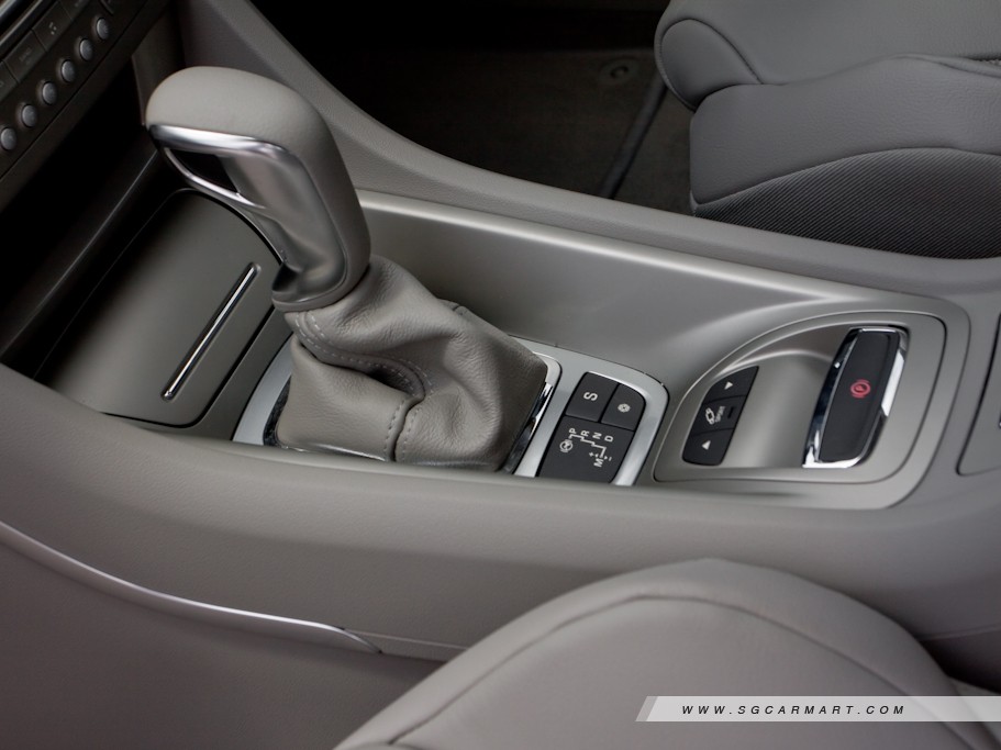 https://i.i-sgcm.com/new_cars/cars/10969/10969_g19