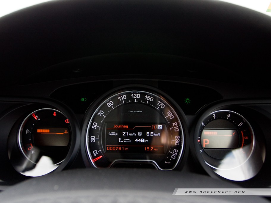https://i.i-sgcm.com/new_cars/cars/10969/10969_g21