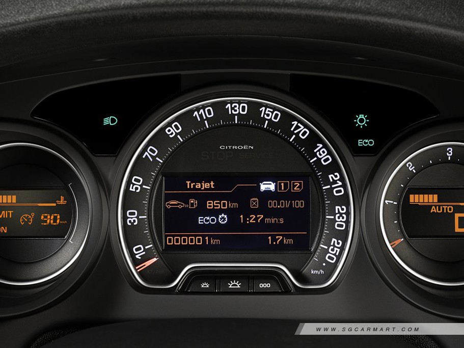 https://i.i-sgcm.com/new_cars/cars/10969/10969_g37