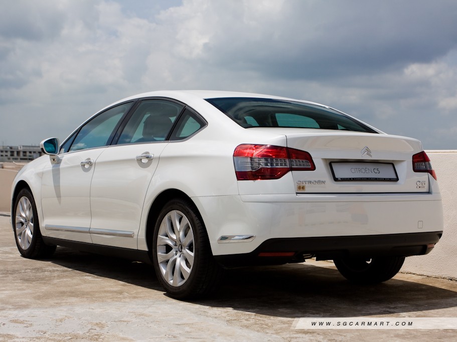 https://i.i-sgcm.com/new_cars/cars/10969/10969_g3