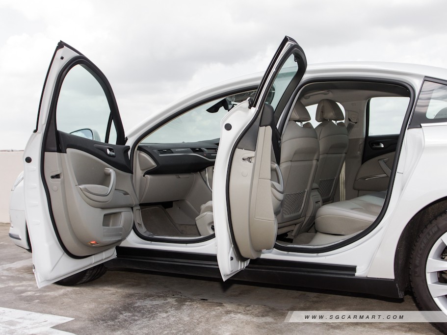 https://i.i-sgcm.com/new_cars/cars/10969/10969_g9