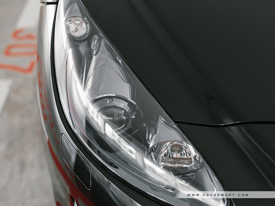 https://i.i-sgcm.com/new_cars/cars/10975/10975_g74