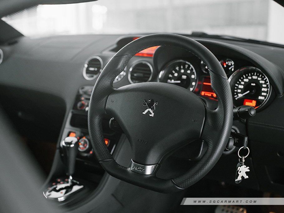 https://i.i-sgcm.com/new_cars/cars/10975/10975_g84