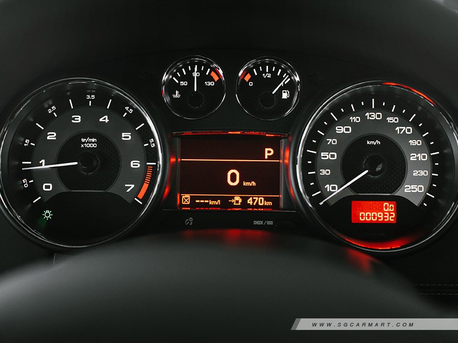 https://i.i-sgcm.com/new_cars/cars/10975/10975_g85