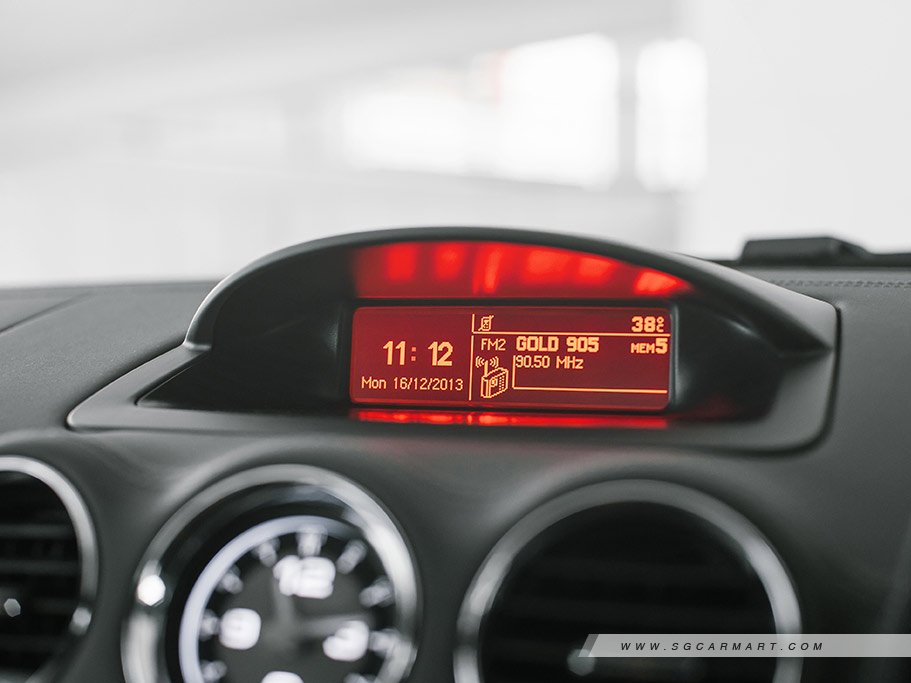 https://i.i-sgcm.com/new_cars/cars/10975/10975_g87