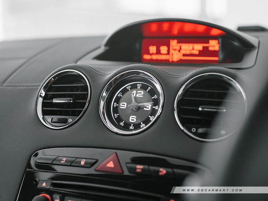 https://i.i-sgcm.com/new_cars/cars/10975/10975_g88