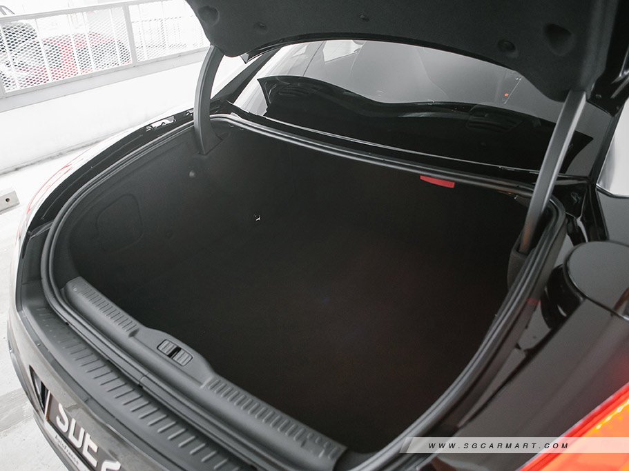 https://i.i-sgcm.com/new_cars/cars/10975/10975_g92