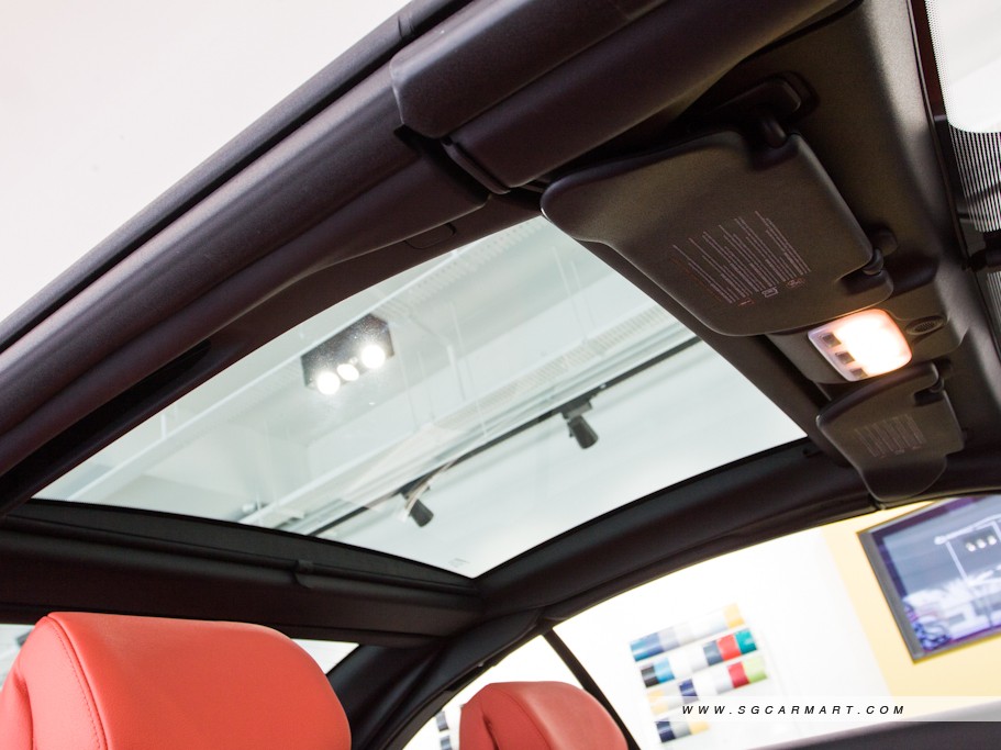https://i.i-sgcm.com/new_cars/cars/10976/10976_g27